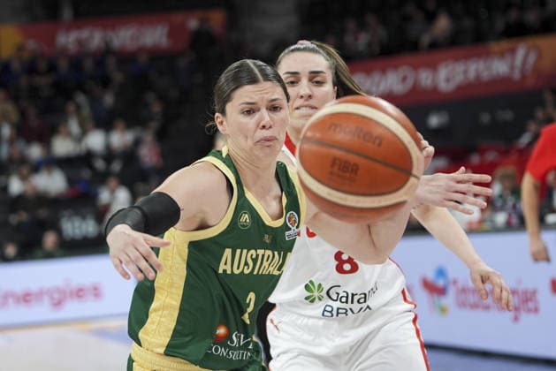 Turkiye v Australia - FIBA Women s World Cup Qualifiers ISTANBUL, TURKIYE - MARCH 15: Ayse Cora Yamaner of Turkiye in action against Jade Melbourne of Australia during the FIBA Women s World Cup Qualifiers Group C match between Turkiye and Australia at the Basketball Development Center in Istanbul, Turkiye on March 15, 2026. Beyza Comert Anadolu Istanbul Turkey. Editorial use only. Please get in touch for any other usage.  Copyright: x2026xAnadoluxBeyzaxComertx