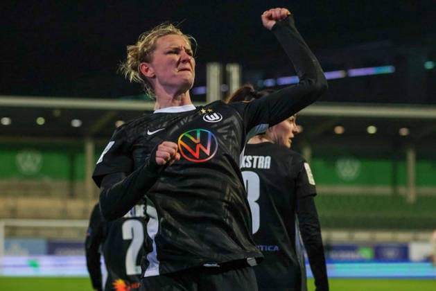 Wolfsburg, Germany 15 March 2026 20 Matchday 1 Womens Bundesliga VfL Wolfsburg Women vs Bayer Leverkusen 04 Women In the picture Goalscorer Alexandra Popp VfL scores the goal to make it 2 0 for Wolfsburg and cheers Copyright: HMBxMedia MadeleinexFantini