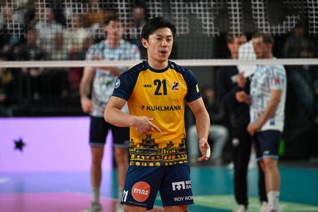 15 03 2026, xdobgx, Volleyball Volleyball Bundesliga VBL, SVG Lüneburg ASV Dachau v l Sho Takahashi SVG Lüneburg, 21 gives instructions, gesticulates with arms, gesticulates, gives instructions