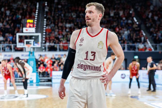 Andreas Obst FC Bayern Muenchen Basketball, 13 , single image, single photo, portrait, portrait, disappointed, disappointment, negative emotions, negative emotion, BMA365 Bamberg Baskets vs FC Bayern Muenchen Basketball, Basketball, easyCredit BBL, 24 Matchday, 15 03 2026 BMA365 Bamberg Baskets vs FC Bayern Muenchen Basketball, Basketball, easyCredit BBL, 24 Matchday, 15 03 2026 Bamberg Copyright: xEibner-Pressefoto G.xSantemizx EP_EER