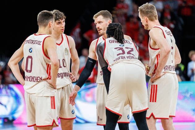 Team, squad, disappointed, disappointment, negative emotions, negative emotion, BMA365 Bamberg Baskets vs FC Bayern Muenchen Basketball, Basketball, easyCredit BBL, 24 Matchday, 15 03 2026 BMA365 Bamberg Baskets vs FC Bayern Muenchen Basketball, Basketball, easyCredit BBL, 24 Matchday, 15 03 2026 Bamberg Copyright: xEibner-Pressefoto G.xSantemizx EP_EER