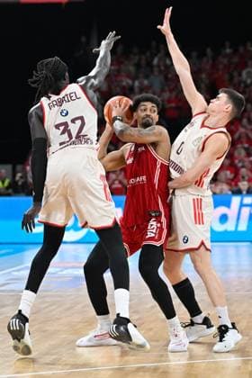BAMBERG 15 03 2026 Basketball easycredit 1 Basketball Bundesliga 24 Matchday Bamberg Baskets vs FC Bayern München Basketball Ibrahim Watson Boye 2, Bamberg Baskets vs Wenyen Gabriel 32, FC Bayern München and Nenand Dimitrijevic 0, FC Bayern München Bamberg Baskets vs FC Bayern München Basketball