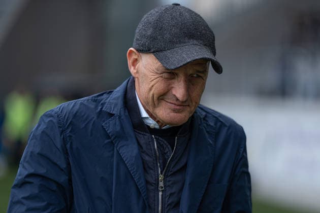 LAUSANNE, SWITZERLAND - MARCH 15: Peter Zeidler, Lausanne s headcoach, during the Brack Super League game between FC Lausanne-Sport and BSC Young Boys at Stade de la Tuilière on March 15 in Lausanne, Switzerland.  Copyright: xCarlaxBoticax xSPPx Sportspressphoto_SPR110968