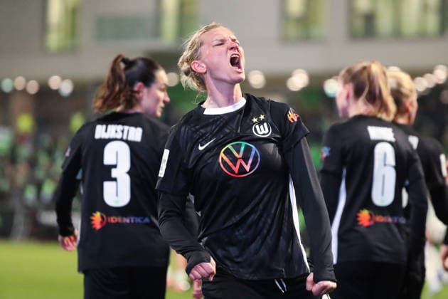 VfL vs Leverkusen, BL Women Wolfsburg, 15 03 2026, Football, Women, Google Pixel Bundesliga, Season 2025 2026, VfL Wolfsburg vs Bayer 04 Leverkusen, Alexandra Popp VfL Wolfsburg cheers after her header goal for 2 0 AOK Stadion Niedersachsen Germany