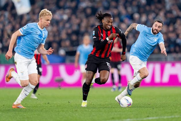 SS Lazio v AC Milan - Serie A Enilive Rafael Leao of AC Milan is challenged by Mario Gila of SS Lazio and Oliver Provstgaard during the serie Serie A Enilive match between SS Lazio and AC Milan at Olimpico on March 15, 2026 in Rome, Italy Rome Stadio Olimpico Lazio Italy Copyright: xGiuseppexMaffiax 260315_SerieA_Lazio-Milan_05955