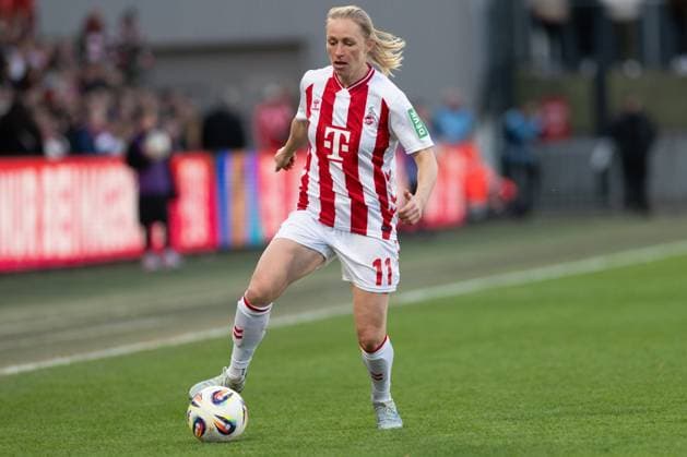 Pauline Bremer 11 1 FC Koeln Frauen am Ball, 1 FC Koeln Frauen vs FC Bayern Muenchen Frauen, Fußball, Google Pixel Frauen Bundesliga, 20 Spieltag, 2025 2026, 15 03 2026 DFB regulations prohibit any use of photographs as image sequences and or quasi video Koeln Nordrhein Westfalen Germany Copyright: xkolbert-press MarkusxVerwimpx