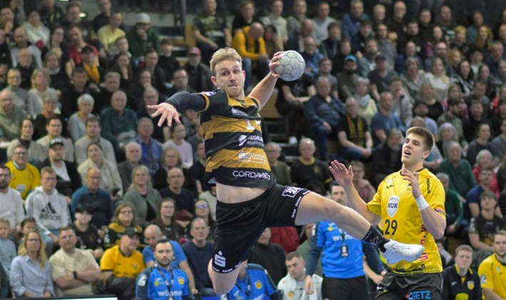 15 03 2026, Dresdens Anton Preußner throws, Handball, 2 Bundesliga, HC Elbflorenz Dresden HSC Coburg, c Dresden