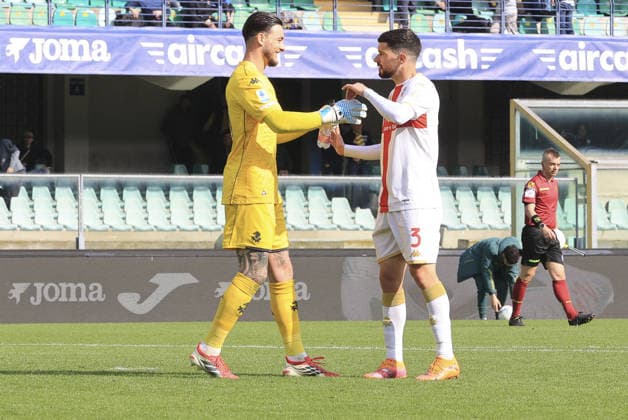 CALCIO - Serie A - Hellas Verona FC vs Genoa CFC Genoa players celebrate the victory at the end of Hellas Verona FC vs Genoa CFC, 29Â° Serie A Enilive 2025-26 game at Marcantonio Bentegodi stadium in Verona (VR), Italy, on March 15, 2026. Verona Italy  Copyright: xIPAxSport ABACAx