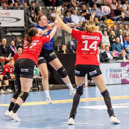 from left Josefine Hanfland Thüringer HC, 57 , Diana Dögg Magnusdottir Blomberg Lippe, 7 , Anika Niederwieser Thüringer HC, 14 , 15 03 2026, Stuttgart Germany , Handball Women, Final4 2026, Match for 3rd place, Thüringer HC HSG Blomberg Lippe xprx