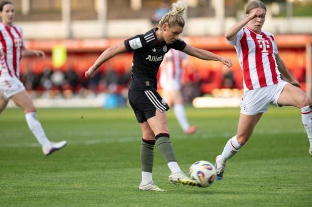 Linda Dallmann 10 FC Bayern Muenchen Frauen pulls away and scores the goal to 0 3, 1 FC Koeln Frauen vs FC Bayern Muenchen Frauen, Fußball, Google Pixel Frauen Bundesliga, 20 Spieltag, 2025 2026, 15 03 2026 DFB regulations prohibit any use of photographs as image sequences and or quasi video Koeln Nordrhein Westfalen Germany Copyright: xkolbert-press MarkusxVerwimpx