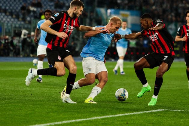 CALCIO - Serie A - SS Lazio vs AC Milan Gustav Isaksen of SS Lazio and Pervis Estupinan of AC Milan during SS Lazio vs AC Milan, Italian soccer Serie A match in Rome, Italy, March 15 2026 Rome Italy  Copyright: xIPAxSport ABACAx