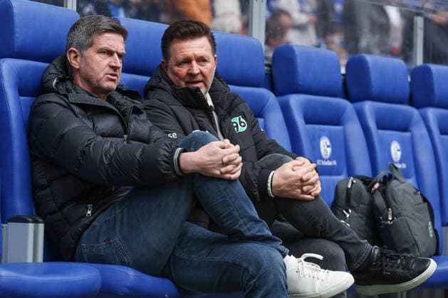 2 Bundesliga FC Schalke 04 Hannover 96 on 15 03 2026 in the Veltins Arena at Schalke Sports Director Ralf Becker Hannover and Coach Christian Titz Hannover MH