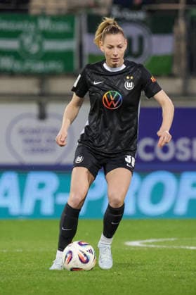 15 03 2026, xgrfx, Soccer Google Pixel Women Bundesliga, VfL Wolfsburg Bayer Leverkusen v l Sarai Linder VfL Wolfsburg DFL DFB REGULATIONS PROHIBIT ANY USE OF PHOTOGRAPHS as IMAGE SEQUENCES and or QUASI VIDEO Wolfsburg