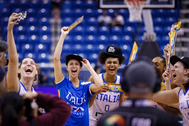 2026 World Cup Qualifying Tournament - Italy V Spain Jasmine Keys 0 of Italy celebrates after securing a spot at the FIBA Women s Basketball World Cup 2026 following the game at the 2026 FIBA World Cup Qualifying Tournament between Italy and Spain in San Juan, Puerto Rico, on March 15, 2026, at the Coliseo Jose Miguel Agrelot. San Juan Puerto Rico  Copyright: xEdgardoxMedinax originalFilename:medinamillan-notitle260315_np9cx.jpg