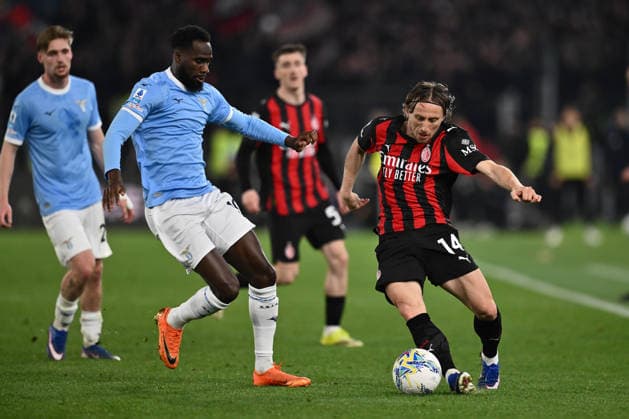 SS Lazio v AC Milan - Serie A Boulaye Dia of S.S. Lazio and Luka Modric of A.C. Milan are in action during the 29th matchday of the Serie A championship between S.S. Lazio and A.C. Milan at the Olympic Stadium in Rome, Italy, on March 15, 2026. Rome Italy Italy  Copyright: xDomenicoxCippitellix originalFilename:cippitelli-sslaziov260315_npFJV.jpg