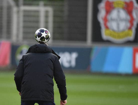16 03 2026, xophax, Football , UEFA Champions League , 2025 2026 , Bayer Leverkusen training ahead of second leg against Arsenal London Coach Kasper Hjulmand Bayer 04 Leverkusen Leverkusen