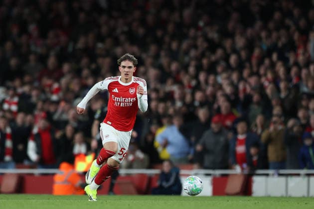 Arsenal v Everton, Premier League Arsenal forward Max Dowman runs with the ball before scoring 2-0 during the Arsenal v Everton Premier League match at the Emirates Stadium, London, England on 14 March 2026 Credit: Sally Rawlins Every Second Media Editorial use only. All images are copyright Every Second Media Limited. No images may be reproduced without prior permission. All rights reserved. Premier League and Football League images are subject to licensing agreements with Football DataCo Limited. see https: www.football-dataco.com Copyright: xIMAGO EveryxSecondxMediax ESM-1857-0258 SallyxRawlinsx xEveryxSecondxMediax