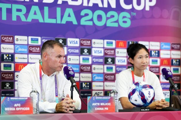 PERTH, AUSTRALIA - MARCH 16: Ante Milicic (L), head coach of Team China, and player Wang Yanwen attend a press conference, PK, Pressekonferenz before the AFC Women s Asian Cup Australia 2026 Semifinal game between China and Australia on March 16, 2026 in Perth, Australia.  Copyright: xWuxZhizhaox 111628543666
