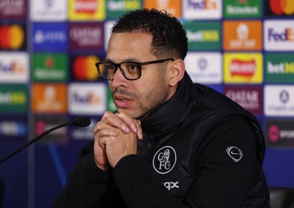 LONDON, ENGLAND, MARCH 16: Liam Rosenior Manager of Chelsea talks to the press during the Chelsea FC press conference, PK, Pressekonferenz on MD-1 ahead of the match between Chelsea FC and Paris Saint-Germain FC in the UEFA Champions League, Round of 16, 2nd Leg match at Stamford Bridge Stadium in London, England, on March 16. (Photo by Daniel Weir)  Copyright: xDanielxWeir SportsxPressxPhotox Sportspressphoto_SPR111804