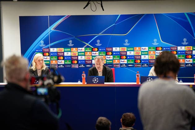 England Press Conference with Kasper Hjulmand Coach, Bayer 04 Leverkusen and Exequiel Palacios Bayer 04 Leverkusen, 25 ahead of the UEFA Champions League 2025 2026, Round of 16 second leg FC Arsenal London vs Bayer 04 Leverkusen Emirates Stadium London Copyright: xJOERANxSTEINSIEKx