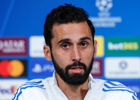 Alvaro Arbeloa head coach of Real Madrid speaks with the press during the press conference, PK, Pressekonferenz training at the Academy Stadium, Manchester. Picture date: 16th March 2026. Picture credit should read: Cody Froggatt Sportimage EDITORIAL USE ONLY. No use with unauthorised audio, video, data, fixture lists, club league logos or live services. Online in-match use limited to 120 images, no video emulation. No use in betting, games or single club league player publications. SPI_016_CF_REAL_MADRID_PRESS SPI-4608-0016