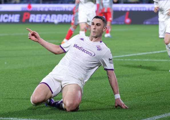 Fiorentina s Roberto Piccoli jubilates after scoring the goal 0-2 during the Serie A soccer match between Cremonese and Fiorentina at the Giovanni Zini Stadium in Cremona Italy - Monday, 16 march 2026. - Soccer .  Copyright: xAlbertoxMariani LaPressex