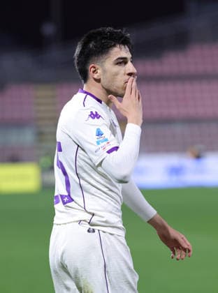 Fiorentina s Fabiano Parisi jubilates after scoring the goal 0-1 during the Serie A soccer match between Cremonese and Fiorentina at the Giovanni Zini Stadium in Cremona Italy - Monday, 16 march 2026. - Soccer .  Copyright: xAlbertoxMariani LaPressex