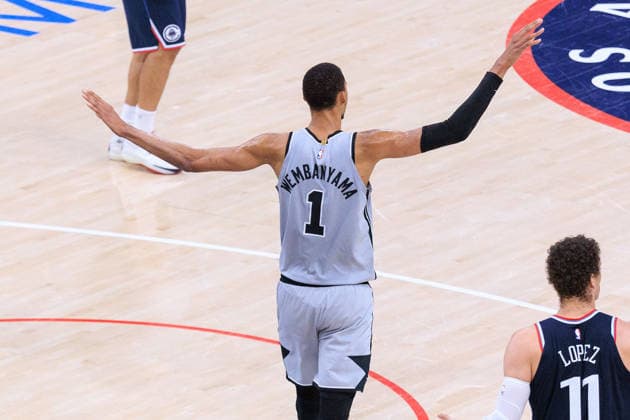 March 16, 2026, Inglewood, California, USA: Victor Wembanyama 1 of the San Antonio Spurs during a regular season NBA, Basketball Herren, USA game against the Los Angeles Clippers on Monday March 16, 2026 at Intuit Dome Arena in Inglewood, California. JAVIER ROJAS PI Inglewood USA - ZUMAp124 20260316_zaa_p124_019 Copyright: xJavierxRojasx