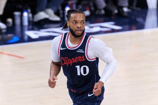 March 16, 2026, Inglewood, California, USA: Darius Garland 10 of the Los Angeles Clippers during their regular season NBA, Basketball Herren, USA game against the San Antonio Spurs on Monday March 16, 2026 at Intuit Dome in Inglewood, California. Clippers lose to Spurs, 119-115. ARIANA RUIZ PI Inglewood USA - ZUMAp124 20260316_zaa_p124_034 Copyright: xArianaxRuizx