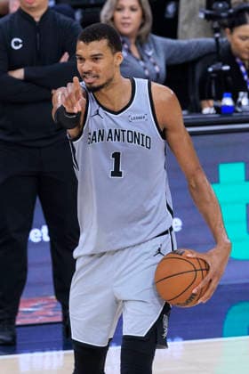 March 16, 2026, Inglewood, California, USA: Victor Wembanyama 1 of the San Antonio Spurs during their regular season NBA, Basketball Herren, USA game against the Los Angeles Clippers on Monday March 16, 2026 at Intuit Dome in Inglewood, California. Clippers lose to Spurs, 119-115. ARIANA RUIZ PI Inglewood USA - ZUMAp124 20260316_zaa_p124_035 Copyright: xArianaxRuizx