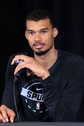 March 16, 2026, Inglewood, California, USA: Victor Wembanyama 1 of the San Antonio Spurs during a press conference, PK, Pressekonferenz after their regular season NBA, Basketball Herren, USA game against the Los Angeles Clippers on Monday March 16, 2026 at Intuit Dome in Inglewood, California. Clippers lose to Spurs, 119-115. ARIANA RUIZ PI Inglewood USA - ZUMAp124 20260316_zaa_p124_058 Copyright: xArianaxRuizx