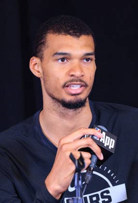 March 16, 2026, Inglewood, California, USA: Victor Wembanyama 1 of the San Antonio Spurs attends a press conference, PK, Pressekonferenz after winning a regular season NBA, Basketball Herren, USA game against the Los Angeles Clippers on Monday March 16, 2026 at Intuit Dome Arena in Inglewood, California. JAVIER ROJAS PI Inglewood USA - ZUMAp124 20260316_zaa_p124_100 Copyright: xJavierxRojasx