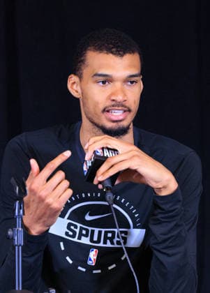 March 16, 2026, Inglewood, California, USA: Victor Wembanyama 1 of the San Antonio Spurs attends a press conference, PK, Pressekonferenz after winning a regular season NBA, Basketball Herren, USA game against the Los Angeles Clippers on Monday March 16, 2026 at Intuit Dome Arena in Inglewood, California. JAVIER ROJAS PI Inglewood USA - ZUMAp124 20260316_zaa_p124_105 Copyright: xJavierxRojasx