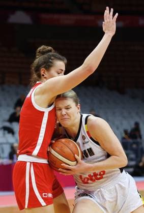 Czech Emma Cechova and Belgium s Becky Massey fight for the ball during a basket game between Belgium s national team, Nationalteam Belgian Cats and Czech Republic, in Wuhan, China, on Tuesday 17 March 2026, the fifth game (out of 5) of the qualifications phase for the World Cup Basket tournament. NIKOLAxKRSTIC  x167812005x