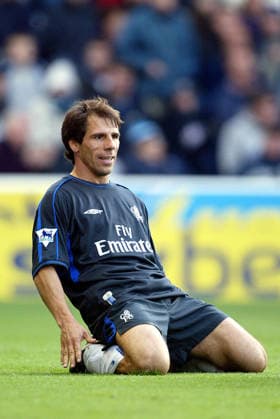 Manchester City V Chelsea, Premier League Gianfranco Zola of Chelsea celebrates during the Premier League match between Manchester City and Chelsea at Maine Road on October 19, 2002 in Manchester, England. Manchester Maine Road England United Kingdom Copyright: xAllstarxPicturexLibraryxLtdx