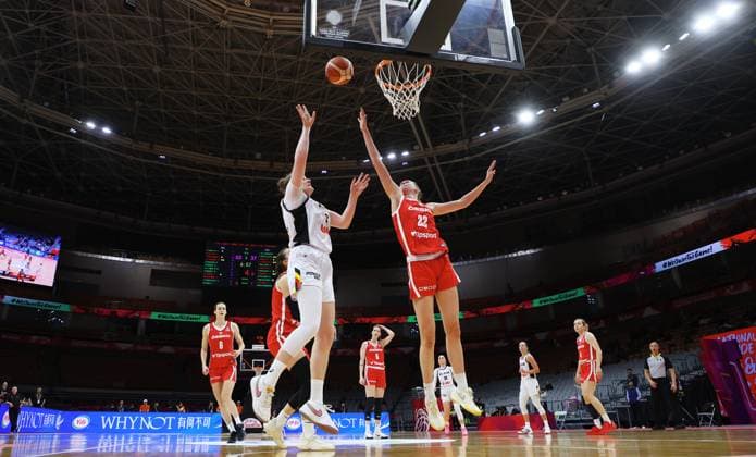 Belgium s Kyara Linskens and Czech Emma Cechova fight for the ball during a basket game between Belgium s national team, Nationalteam Belgian Cats and Czech Republic, in Wuhan, China, on Tuesday 17 March 2026, the fifth game (out of 5) of the qualifications phase for the World Cup Basket tournament. NIKOLAxKRSTIC  x167815132x
