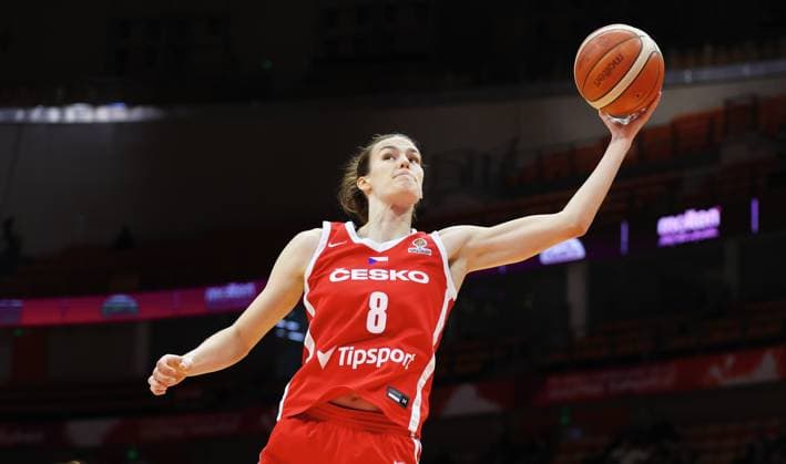 Czech Veronika Vorackova fights for the ball during a basket game between Belgium s national team, Nationalteam Belgian Cats and Czech Republic, in Wuhan, China, on Tuesday 17 March 2026, the fifth game (out of 5) of the qualifications phase for the World Cup Basket tournament. NIKOLAxKRSTIC  x167815838x