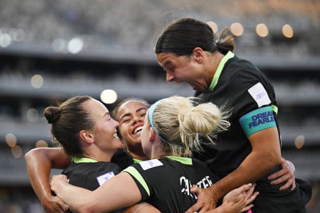 SOCCER ASIAN CUP WOMEN MATILDAS CHINA, Samantha Kerr of Australia celebrates Caitlin Foord ™s goal along with Mary Fowler and Ellie Carpenter during the AFC Women s Asian Cup Semi Final 1 match between Australia and China at Optus Stadium in Perth, Tuesday, March 17, 2026. ( NO ARCHIVING, EDITORIAL USE ONLY Perth Western Australia Australia  Copyright: xDeanxLewinsx 20260317164682490175