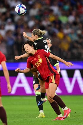 SOCCER ASIAN CUP WOMEN MATILDAS CHINA, Katrina Gorry of Australia and Zhang Rui of China during the AFC Women s Asian Cup Semi Final 1 match between Australia and China at Optus Stadium in Perth, Tuesday, March 17, 2026. ( NO ARCHIVING, EDITORIAL USE ONLY Perth Western Australia Australia  Copyright: xDeanxLewinsx 20260317178771783416