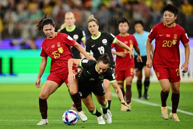 SOCCER ASIAN CUP WOMEN MATILDAS CHINA, Caitlin Foord of Australia and Wang Aifang of China during the AFC Women s Asian Cup Semi Final 1 match between Australia and China at Optus Stadium in Perth, Tuesday, March 17, 2026. ( NO ARCHIVING, EDITORIAL USE ONLY Perth Western Australia Australia  Copyright: xDeanxLewinsx 20260317185772887669