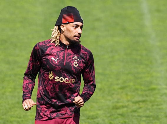 Ahead of Liverpool v Galatasaray - UEFA Champions League ISTANBUL, TURKIYE - MARCH 17: Sacha Boey of Galatasaray takes part in the training session at Metin Oktay Facilities ahead of their UEFA Champions League last 16 away match against Liverpool, in Istanbul, Turkiye on March 17, 2026. Esra Bilgin Anadolu Istanbul Turkey. Editorial use only. Please get in touch for any other usage.  Copyright: x2026xAnadoluxEsraxBilginx