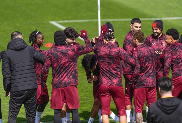 Ahead of Liverpool v Galatasaray - UEFA Champions League ISTANBUL, TURKIYE - MARCH 17: Players of Galatasaray celebrate Gabriel Sara, who was selected for the Brazilian national team, Nationalteam during their training session at Metin Oktay Facilities ahead of their UEFA Champions League last 16 away match against Liverpool, in Istanbul, Turkiye on March 17, 2026. Esra Bilgin Anadolu Istanbul Turkey. Editorial use only. Please get in touch for any other usage.  Copyright: x2026xAnadoluxEsraxBilginx