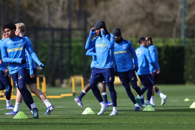 Tottenham Training 17. März 2026, Enfield Tottenham Hotspur Training Destiny Udogie von Tottenham Hotspur Foto Charlotte Wilson Abseits Enfield UK  Copyright: xCharlottexWilsonx xOffsidexOffside