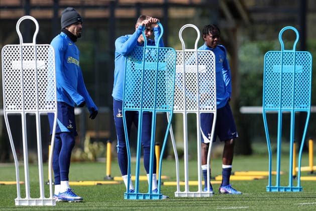 Tottenham Training 17. März 2026, Enfield Tottenham Hotspur Training Micky van de Ven von Tottenham Hotspur Foto Charlotte Wilson Abseits Enfield UK  Copyright: xCharlottexWilsonx xOffsidexOffside