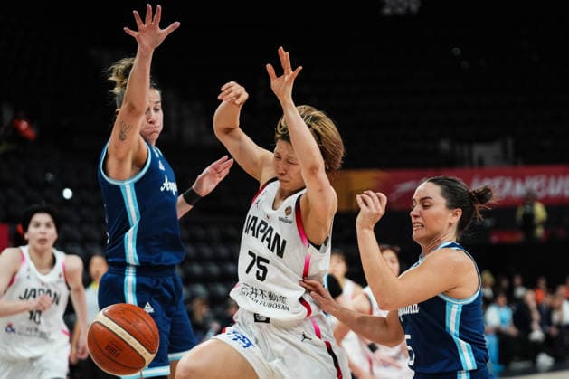 Japan v Argentina - FIBA Women’s World Cup Qualifiers in Istanbul ISTANBUL, TURKIYE – MARCH 17: Nanako Todo (C) of Japan and Flor Martinez (R) of Argentina battle for the ball during the FIBA Women’s World Cup Qualifiers Group C match between Japan and Argentina at the Turkcell Basketball Development Center in Istanbul, Turkiye on March 17, 2026. Hakan Akgün Anadolu Istanbul Turkey. Editorial use only. Please get in touch for any other usage.  Copyright: x2026xAnadoluxHakanxAkgünx