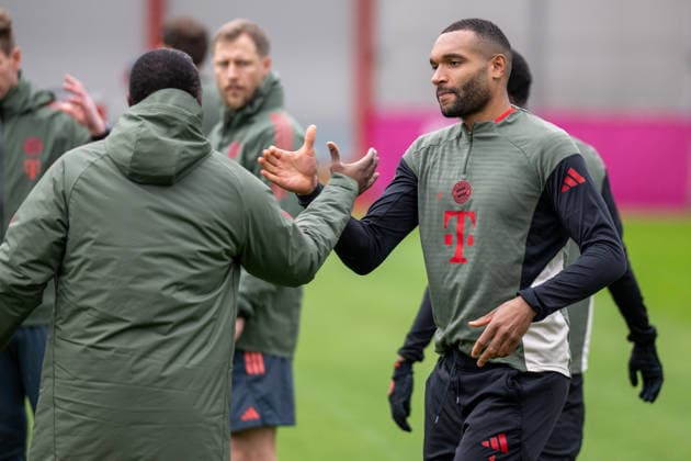 Jonathan Tah 4 FC Bayern Muenchen , Final training before the UEFA Champions League match against Atalanta Bergamo, season 2025 2026 at Saebener Strasse 17 03 2026 DFB regulations prohibit any use of photographs as image sequences and or quasi video Muenchen Bayern Germany Copyright: xkolbert-press UlrichxGamelx