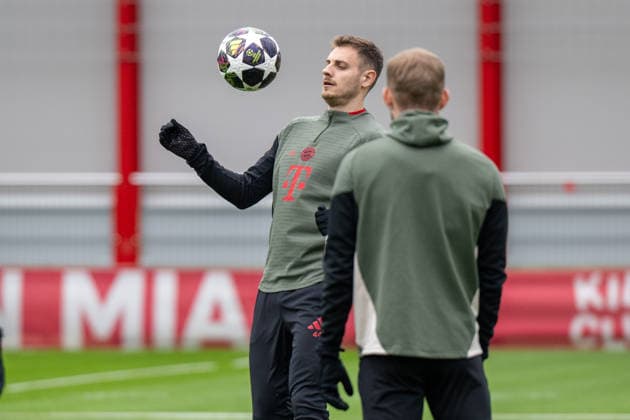 Josip Stanisic 44 FC Bayern Muenchen , final training before the UEFA Champions League match against Atalanta Bergamo, season 2025 2026 at Saebener Strasse 17 03 2026 DFB regulations prohibit any use of photographs as image sequences and or quasi video Muenchen Bayern Germany Copyright: xkolbert-press UlrichxGamelx