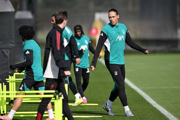 Liverpool players train ahead of Galatasaray match LIVERPOOL, UNITED KINGDOM - MARCH 17: Liverpool player Virgil Van Dijk takes part in a training session at the AXA Training Centre ahead of their UEFA Champions League round of 16 second leg match against Galatasaray in Liverpool, United Kingdom on March 17, 2026. Rasid Necati Aslim Anadolu Liverpool United Kingdom. Editorial use only. Please get in touch for any other usage.  Copyright: x2026xAnadoluxRasidxNecatixAslimx