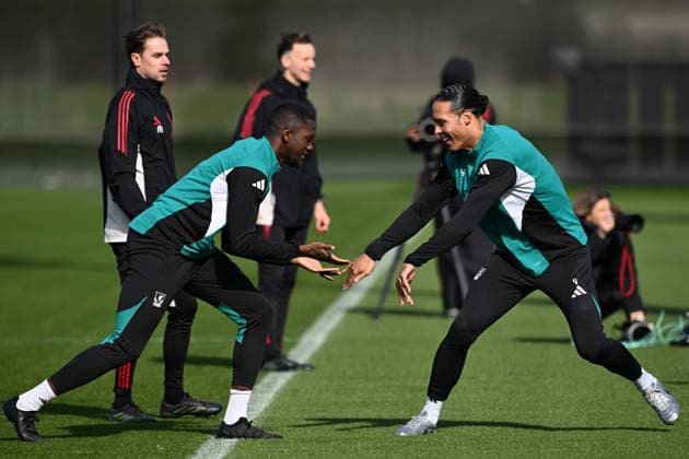 Liverpool players train ahead of Galatasaray match LIVERPOOL, UNITED KINGDOM - MARCH 17: Liverpool player Virgil Van Dijk takes part in a training session at the AXA Training Centre ahead of their UEFA Champions League round of 16 second leg match against Galatasaray in Liverpool, United Kingdom on March 17, 2026. Rasid Necati Aslim Anadolu Liverpool United Kingdom. Editorial use only. Please get in touch for any other usage.  Copyright: x2026xAnadoluxRasidxNecatixAslimx