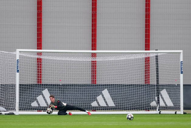 Jonas Urbig FC Bayern Muenchen, 40 , GER, Final training, FC Bayern Muenchen, Football, UEFA Champions League, Round of 16, second leg, 2025 2026 season, 17 03 2026, GER, Final training, FC Bayern Muenchen, Football, UEFA Champions League, Round of 16, second leg, 2025 2026 season, 17 03 2026 Muenchen Copyright: xEibner-Pressefoto JennixMaulx EP_JML